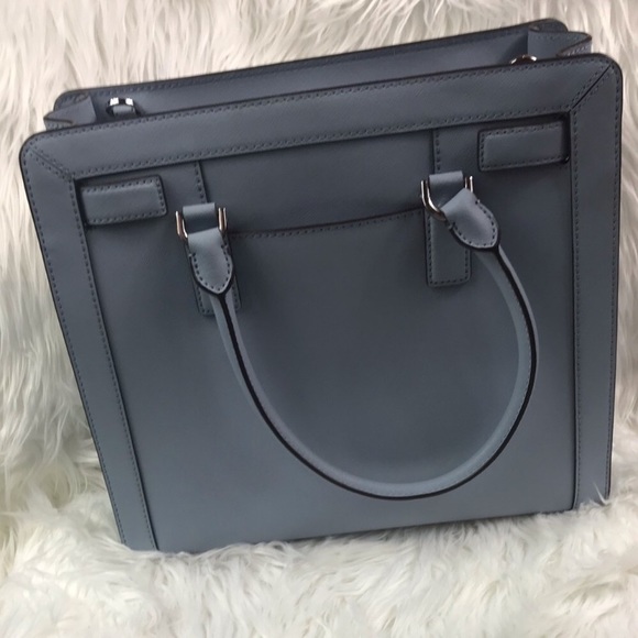 Michael Kors Pale Blue Saffiano Large Dillon - Picture 8 of 8